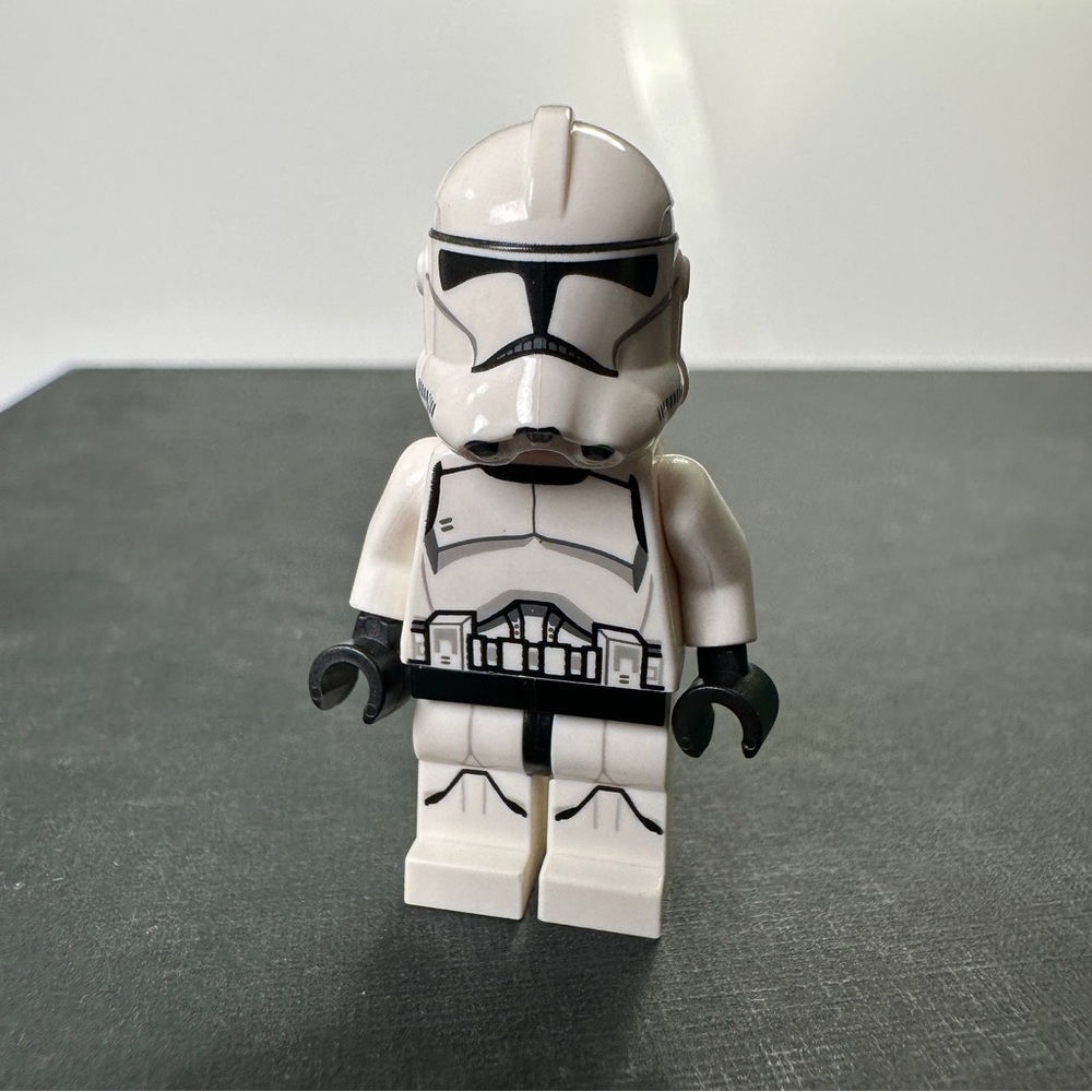LEGO SW0541 Clone Trooper (Phase 2) - Light Nougat Head - Star Wars